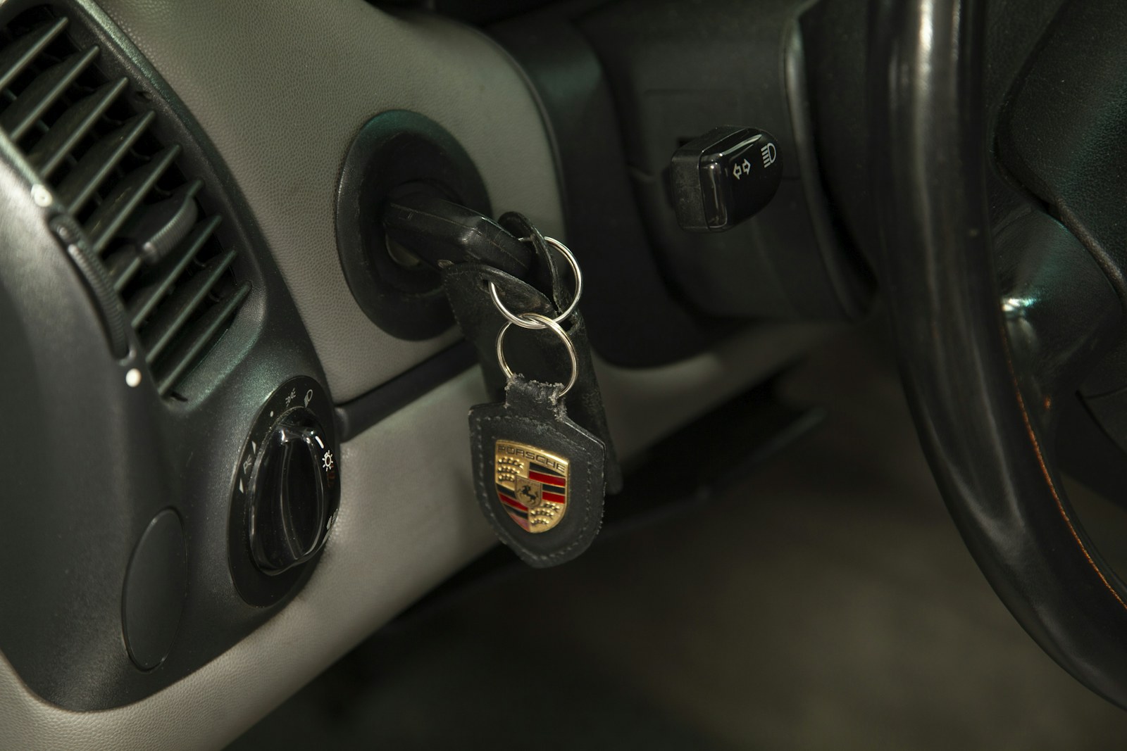 Car lockout service